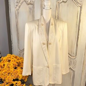 Vintage Elegant Cream Blazer with Embellished Lapel
